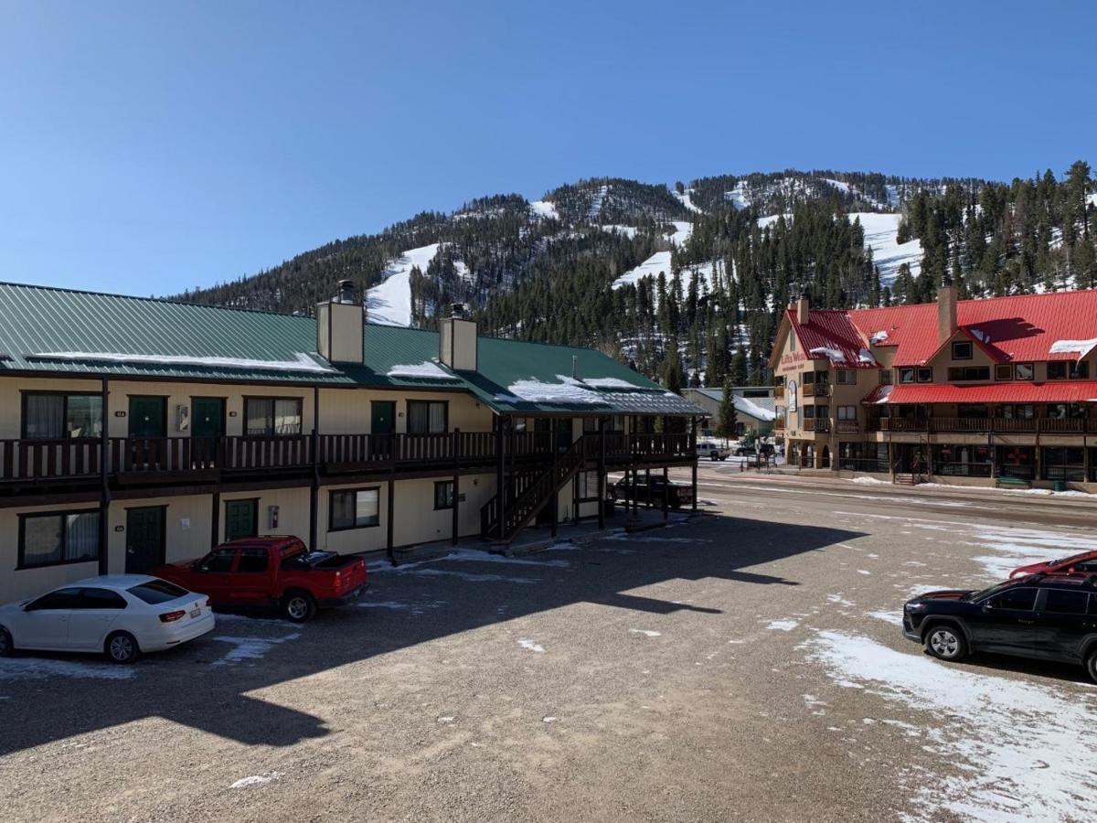 Hotel Ponderosa 3*